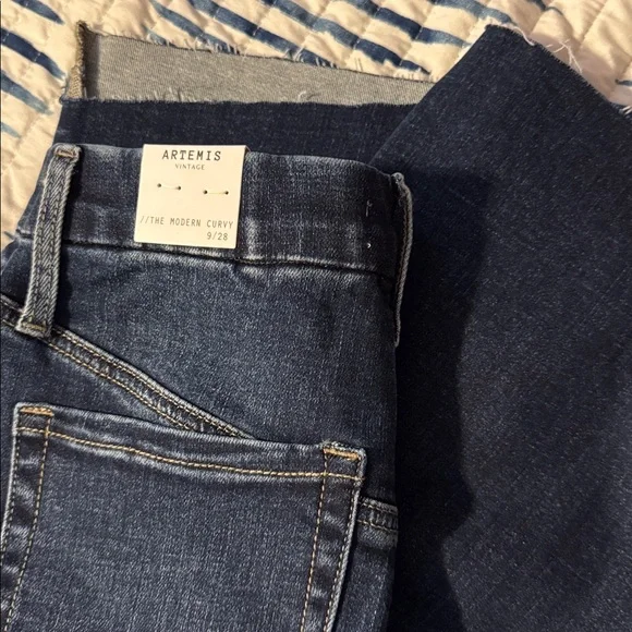 NWT Artemis Vintage Tummy Control High Rise Raw Step Hem Straight Jeans Ankle - Picture 8 of 8